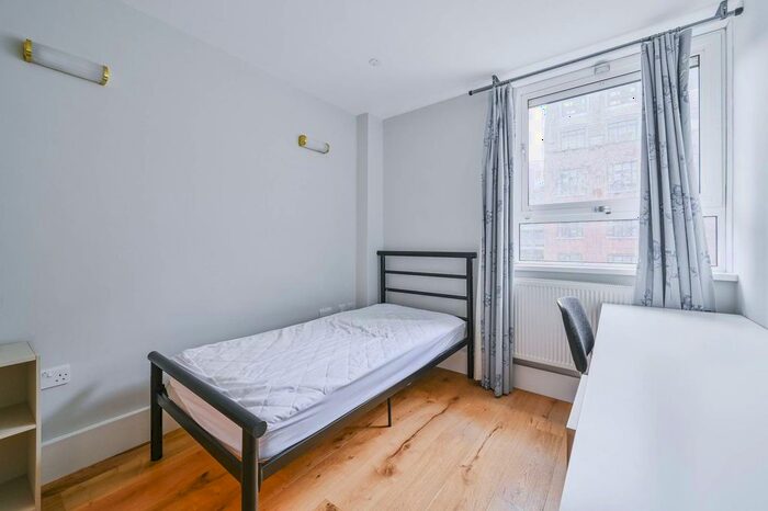 3 Bedroom Flat To Rent In Babington Court, Bloomsbury, London, WC1N