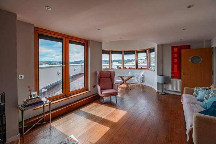 2 Bedroom Penthouse For Sale In Cathedral Walk, BS1