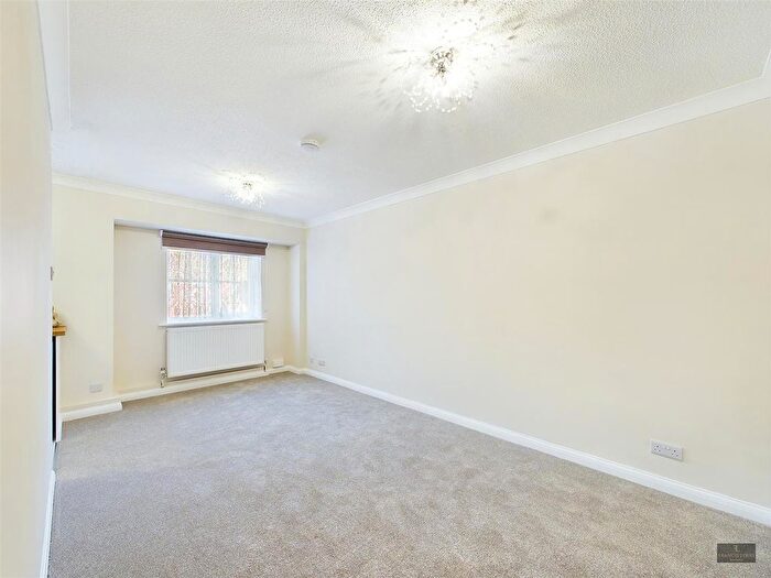 1 Bedroom Flat To Rent In Riverview Drive, Exeter, EX4