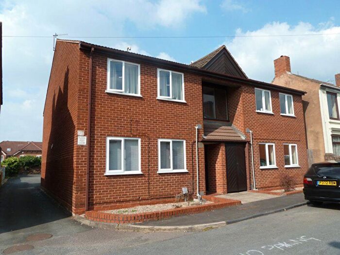 Studio To Rent In - Stewkins, Stourbridge, West Midlands, DY8