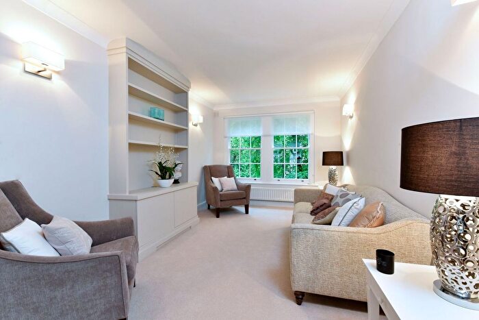 1 Bedroom Flat To Rent In Ebury Mews, Belgravia, London, SW1W