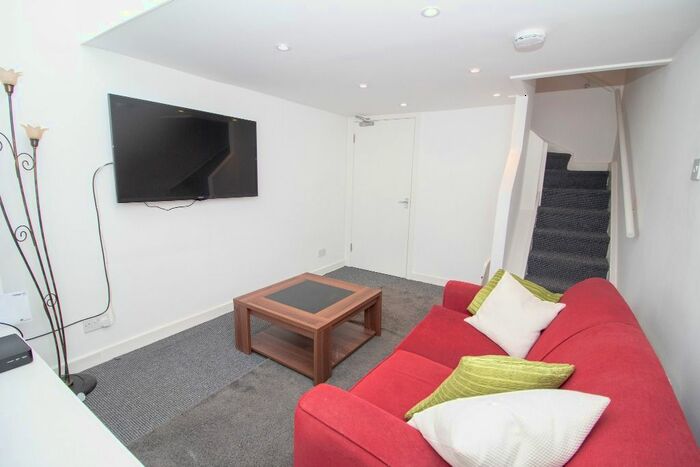 1 Bedroom Flat To Rent In Ardmillan Terrace, Ardmillan, Edinburgh EH11