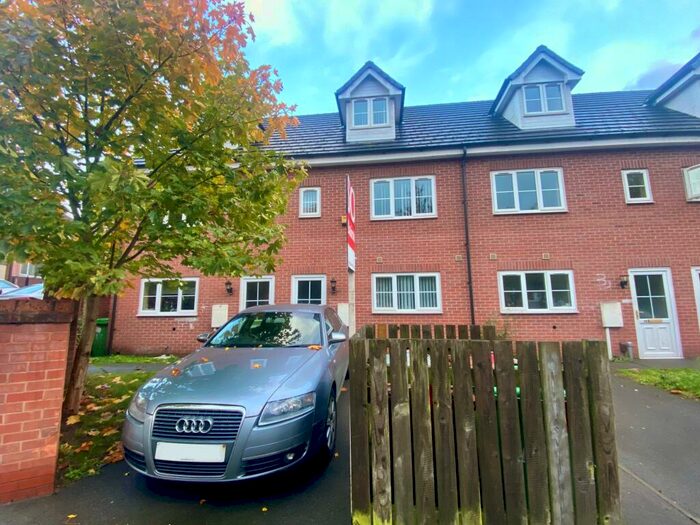 3 Bedroom House To Rent In Westgate Street, Nottingham, NG3