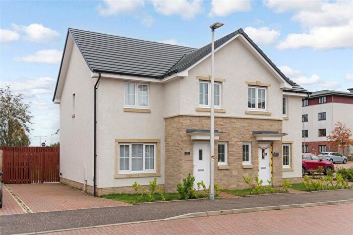 3 Bedroom Semi Detached House For Sale In Drinkwater Crescent, Renfrew, Renfrewshire, PA4