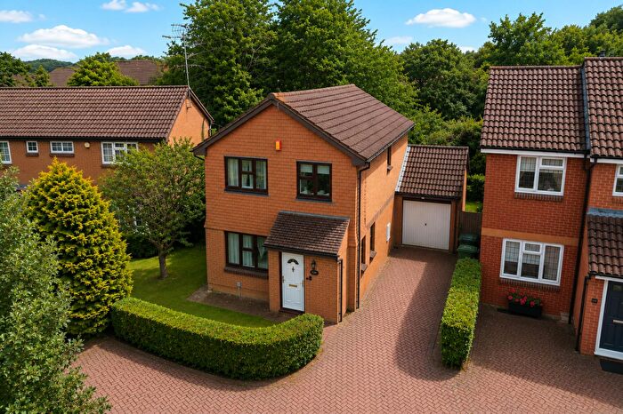 4 Bedroom Detached House For Sale In Sage Road, Tilehurst, Reading, RG31