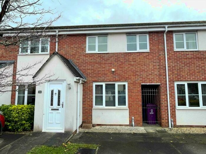 3 Bedroom Terraced House To Rent In Kinsale Drive, West Allerton, L19
