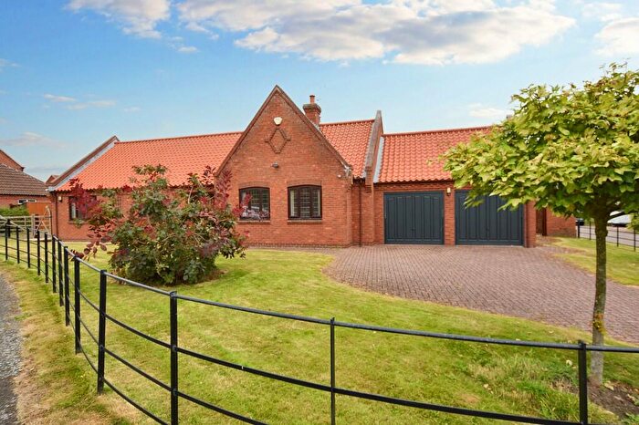 3 Bedroom Detached Bungalow For Sale In The Pastures, Long Bennington, NG23