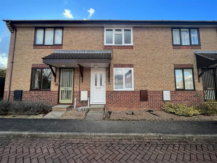 2 Bedroom Terraced House To Rent In Alexander Drive, Louth, LN11