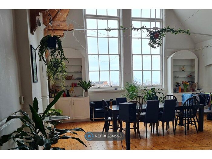 4 Bedroom Flat To Rent In Lyham Road, London, SW2