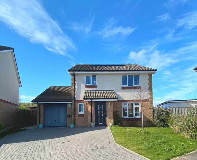 3 Bedroom Detached House For Sale In Burns Wynd, Maybole, South Ayrshire, KA19