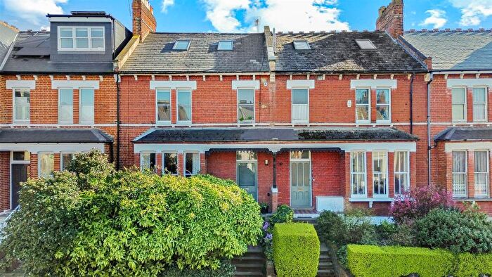 Property For Sale In Ridge Road, London, N8