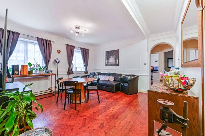 2 Bedroom Flat For Sale In Shepherd Street, Mayfair, London, W1J