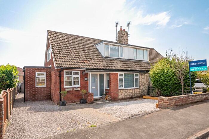 3 Bedroom Semi Detached House For Sale In Willow Rise, Tadcaster, LS24