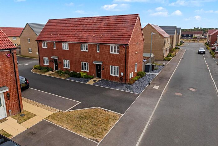 3 Bedroom Semi-Detached House For Sale In Walken Way, Crowland, Peterborough, PE6