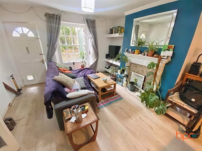 1 Bedroom Flat To Rent In B Acramans Road, Southville, BS3