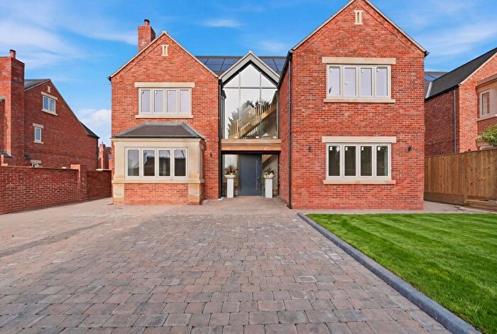 6 Bedroom Detached House For Sale In Nicker Hill, Keyworth, Nottingham, Nottinghamshire, NG12