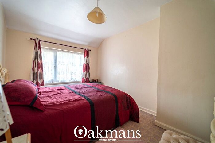 3 Bedroom End Of Terrace House For Sale In Chinn Brook Road, Birmingham, West Midlands, B13