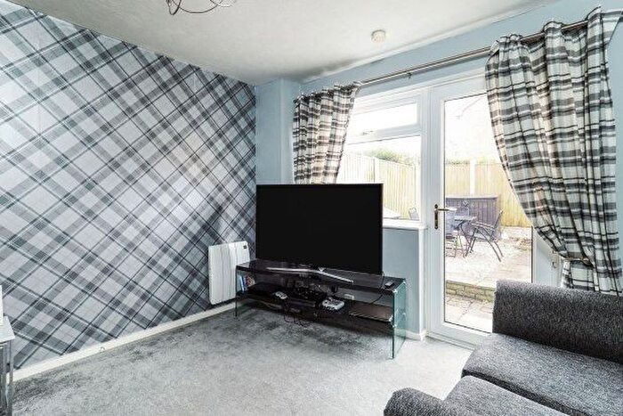 1 Bedroom Semi-Detached House To Rent In Finsbury Road, Nottingham, NG5