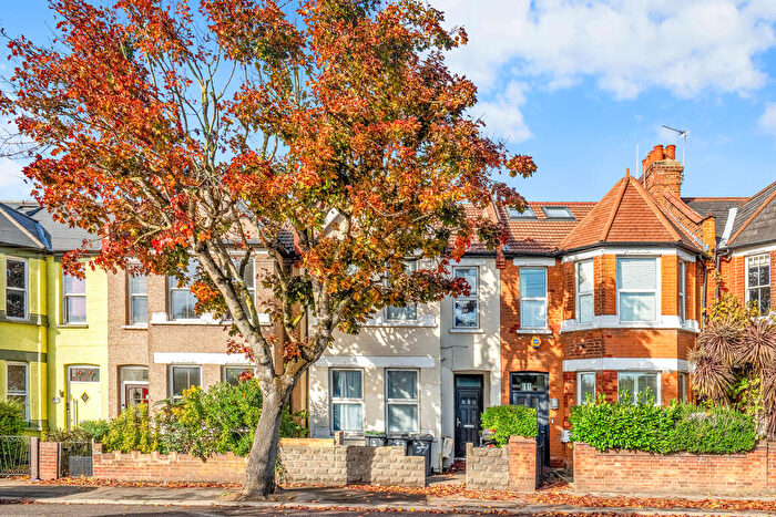 1 Bedroom Flat For Sale In Perth Road, N22