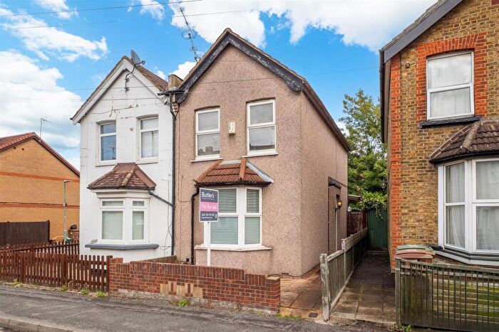 2 Bedroom Semi-Detached House For Sale In Brandon Road, Sutton, SM1