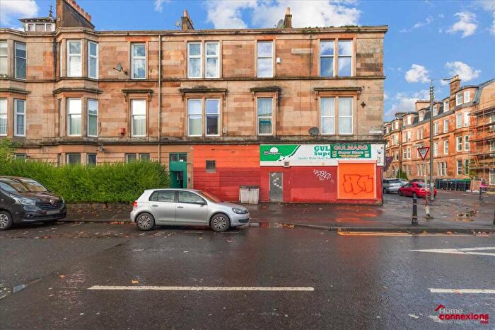 3 Bedroom Apartment For Sale In Kenmure Street, Pollokshields, Flat /, East Kilbride, G41