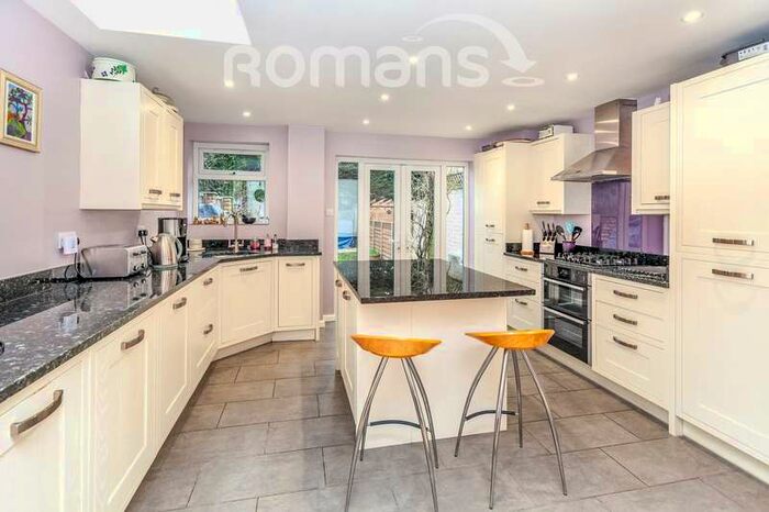 3 Bedroom Terraced House To Rent In Springfield Road, SL4