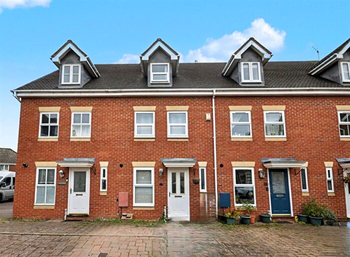 3 Bedroom Town House To Rent In Caliban Mews, Heathcote, Warwick, CV34