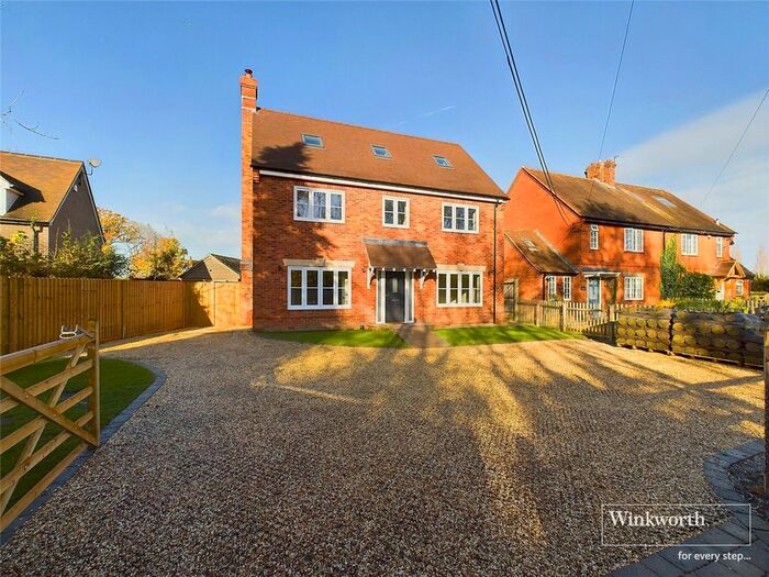 5 Bedroom Detached House For Sale In Kiln Road, Emmer Green, Reading, Berkshire, RG4
