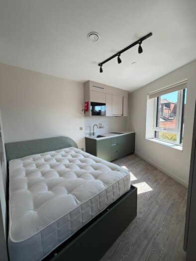 Studio To Rent In Clarence Street, Kingston Upon Thames, Surrey, KT1