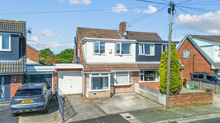3 Bedroom Semi-Detached House For Sale In Woolacombe Avenue, Sutton Leach, WA9