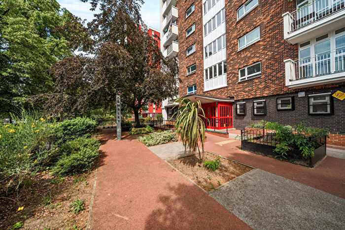 2 Bedroom Apartment For Sale In Lewisham Park, Lewisham, London, SE13