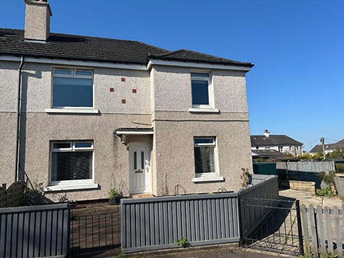 3 Bedroom Flat To Rent In Moidart Place, Craigton, Glasgow, G52