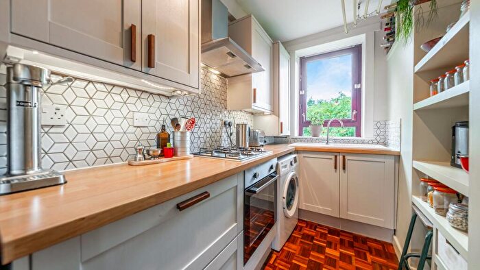 2 Bedroom Flat For Sale In Cartside Street, Flat /, Battlefield, Glasgow, G42