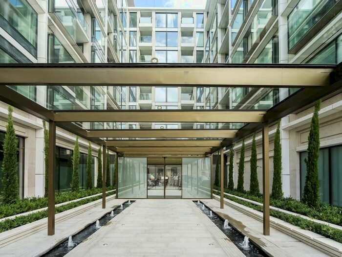 1 Bedroom Flat To Rent In Sugar Quay, Water Lane, London, EC3R