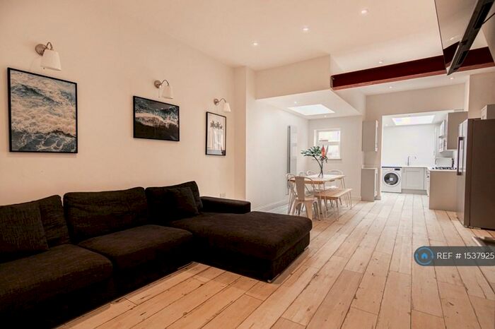 6 Bedroom Terraced House To Rent In Thornycroft Road, Liverpool, L15