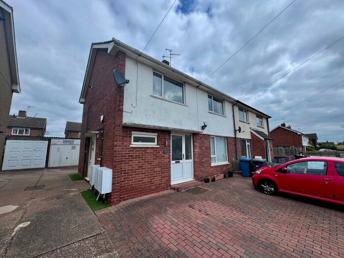 2 Bedroom Flat To Rent In Rivermead, Cotgrave, NG12