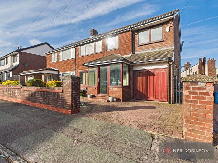 4 Bedroom Semi-Detached House For Sale In Milman Close, Ormskirk, L39