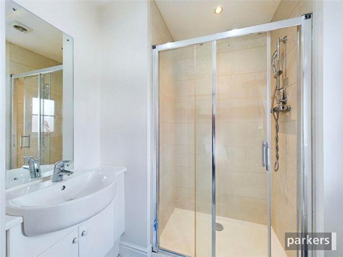 4 Bedroom Detached House For Sale In Messenger Road, Woodley, Reading, Berkshire, RG5