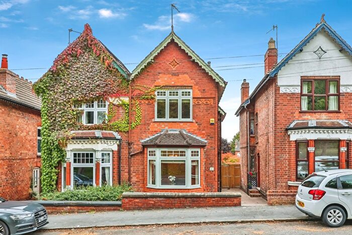 3 Bedroom Semi-Detached House For Sale In Bristol Road, Ilkeston, DE7