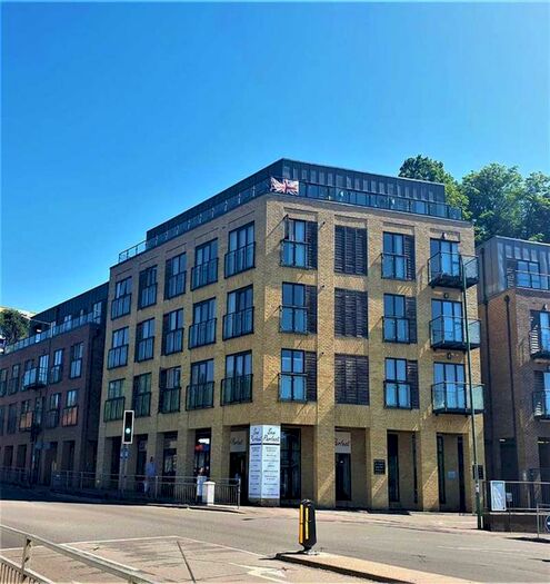 2 Bedroom Flat To Rent In London Road, Sevenoaks, TN13