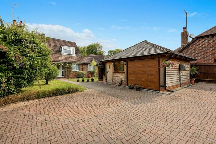5 Bedroom Semi-Detached House For Sale In Top Street, Bolney, Haywards Heath, RH17