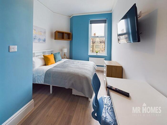 House Of Multiple Occupation To Rent In Newport Road, Cardiff, CF24