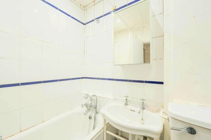2 Bedroom Flat To Rent In Flaxman Terrace, Bloomsbury, London, WC1H