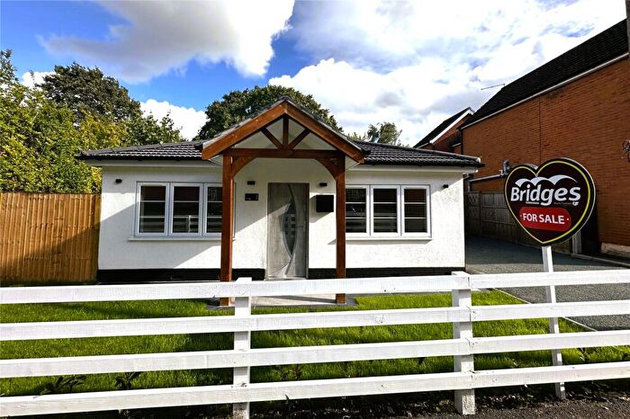 3 Bedroom Bungalow For Sale In Albert Street, Fleet, Hampshire, GU51