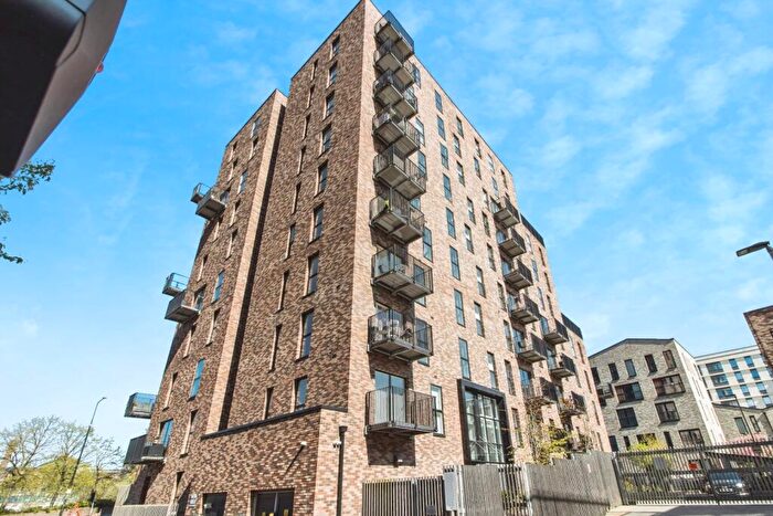 1 Bedroom Apartment To Rent In Lockgate Mews, Manchester, Greater Manchester, M4