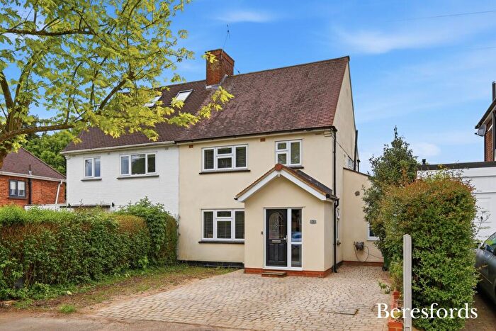 3 Bedroom Semi-Detached House For Sale In Lime Avenue, Brentwood, CM13
