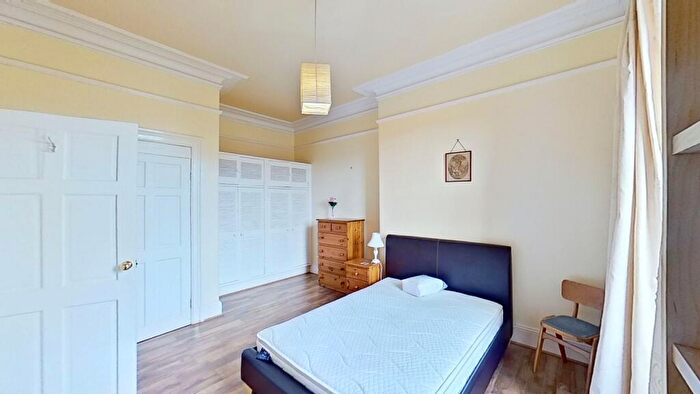 1 Bedroom Flat To Rent In Bellevue Road, Edinburgh, EH7