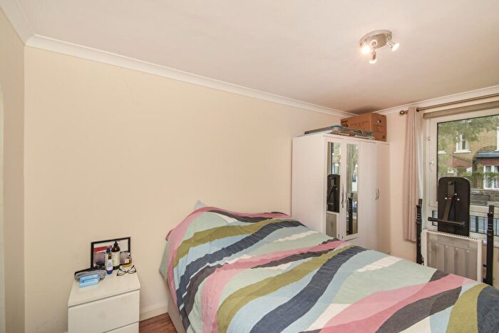 1 Bedroom Flat To Rent In Hassendean Road London, SE3
