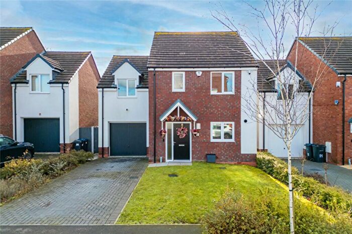 4 Bedroom Detached House To Rent In Stadium Road, Hall Green, Birmingham, West Midlands, B28