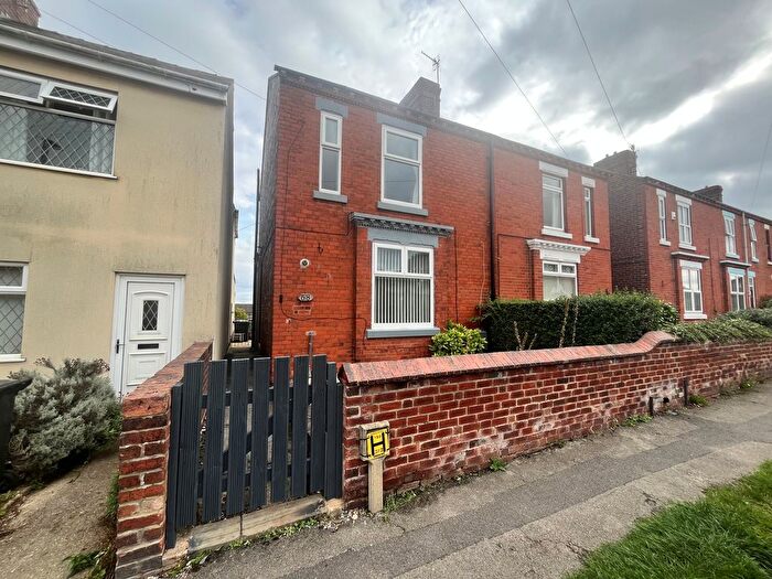 2 Bedroom Property To Rent In Coronation Road, Chesterfield, S43